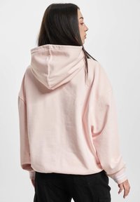 DEF BIG  - Kapuutsiga pusa - rose