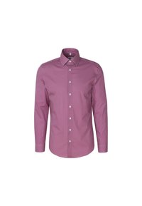 Chemise à manches longues d'un coloris bordeaux profond avec un motif géométrique blanc, col boutonné et boutons blancs. Texture de tissu lisse.