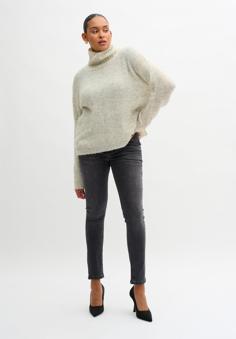 My Essential Wardrobe FIOLA - Karcsúsított farmerek - medium grey wash