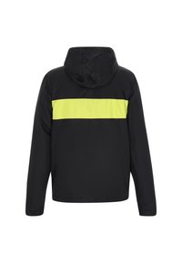 Černá bunda s kapucí, se světlou žlutou vodorovnou pruhou přes záda. Texturovaná látka s elastickými manžetami.