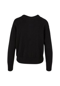 Čierny pletený sveter s okrúhlym výstrihom, spustenými ramenami a rebrovaným lemom a manžetami. Textúrovaná látka, čistý dizajn, žiadne viditeľné zapínania.