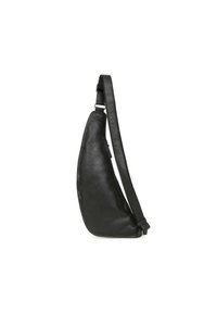 Borsa a tracolla nera in pelle con una forma curvata, tracolla regolabile e superficie liscia. Presenta un design minimalista senza hardware visibile.