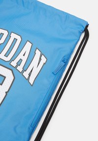 Jordan JAN GYM SACK UNISEX - Virvele užtraukiamas sportinis krepšys - university blue