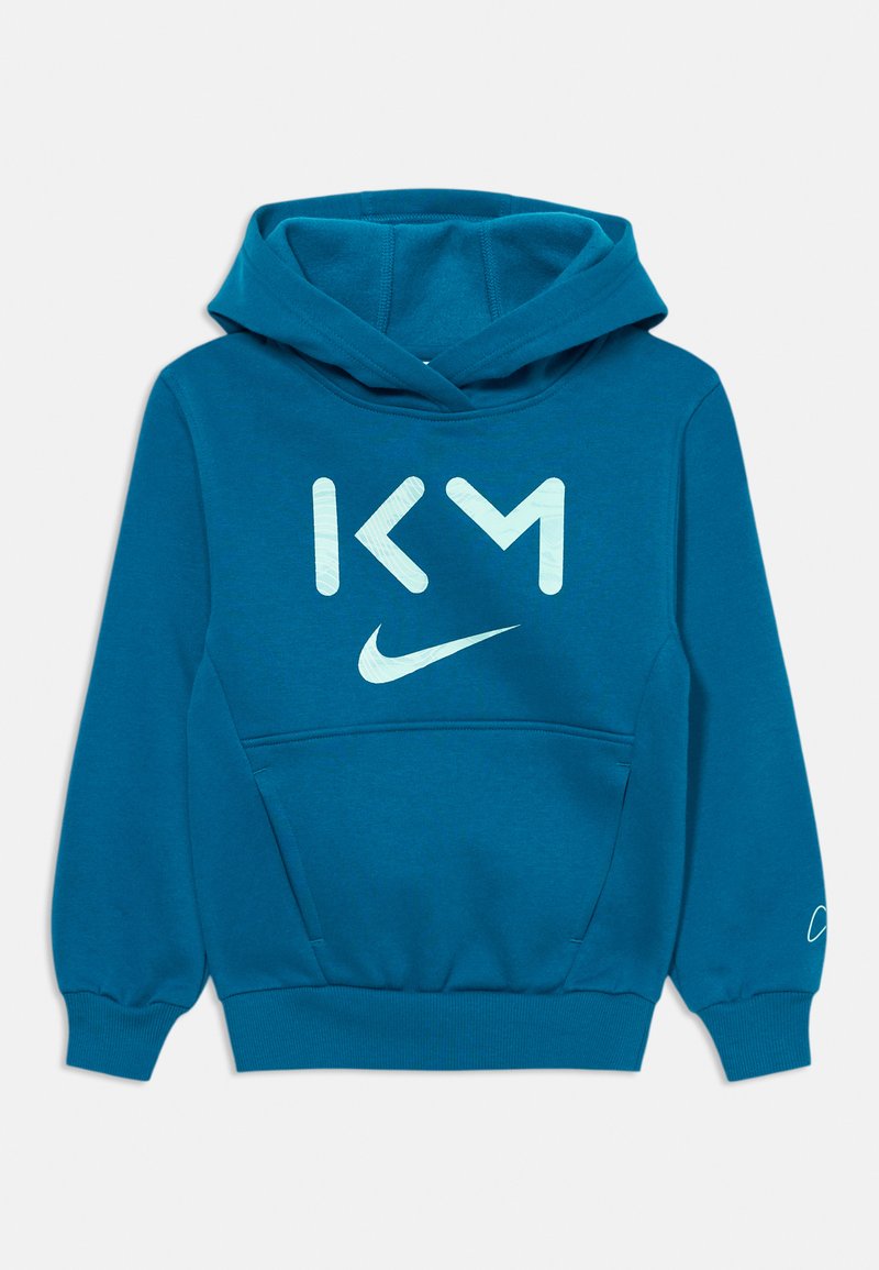 Felpa con cappuccio blu e tasca frontale, logo "KM" azzurro e logo Nike a forma di baffo sul petto, e polsini elasticizzati sulle maniche.