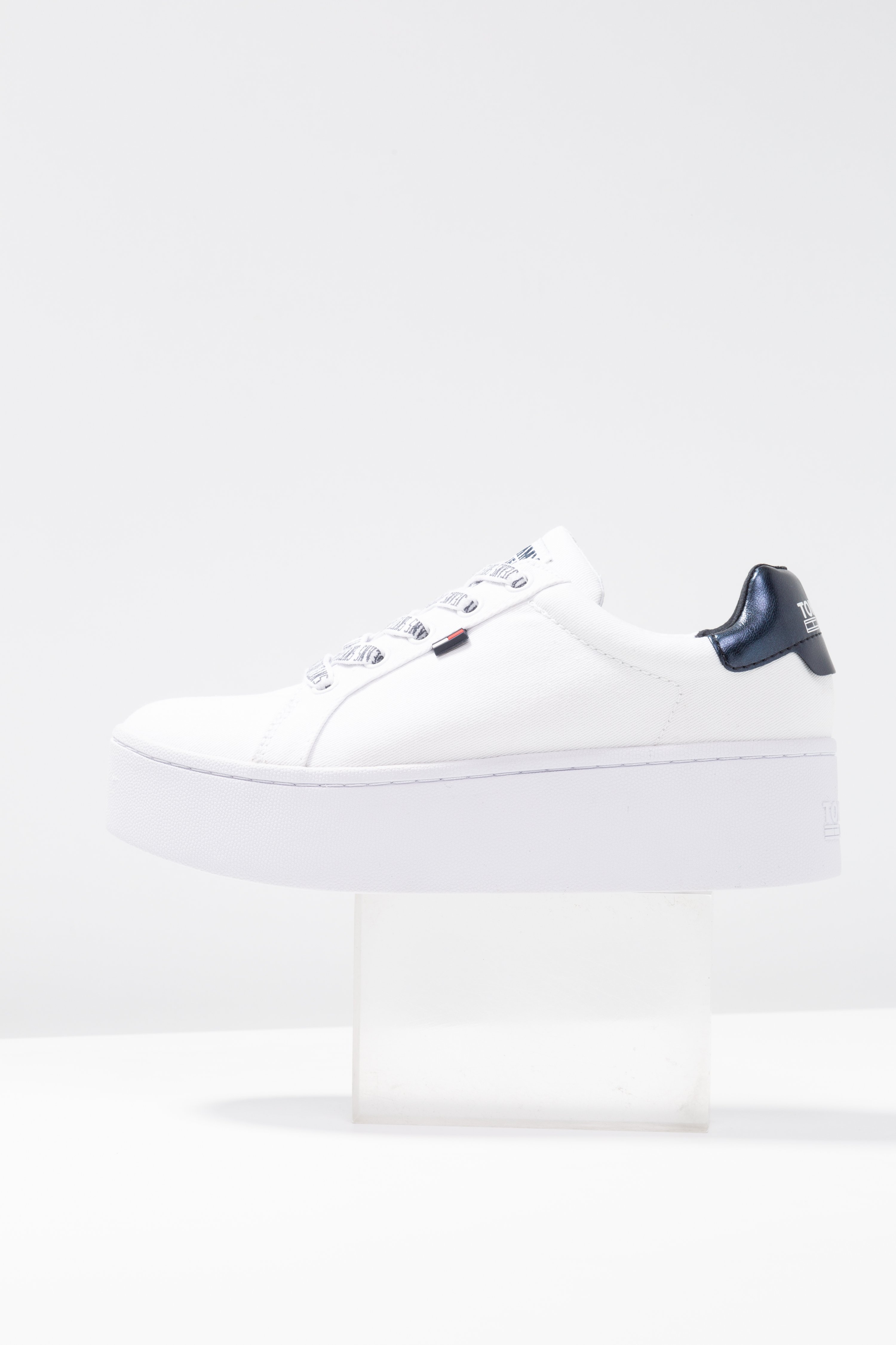 tommy jeans roxie sneakers