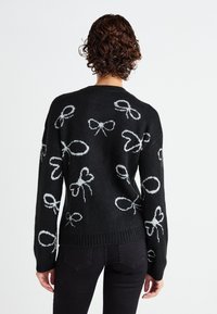 ONLY ONLLOUI BOW - Pulover - black/cloud dancer