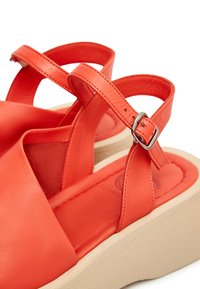Cesare Gaspari Platform sandals - red