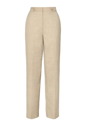 Pantaloni beige su misura con un tessuto liscio e testurizzato, vita alta e due bottoni frontali. Presentano un taglio dritto e cuciture minime.