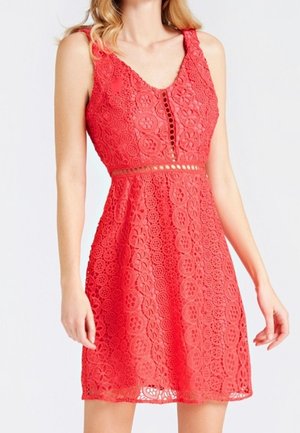 Guess Sukienka letnia