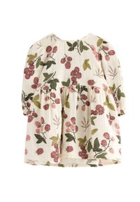 Bloemenjurk van off-white stof met een roze en groene bessenprint, lange mouwen, ronde hals en een geplooide taille voor een geplooide silhout.