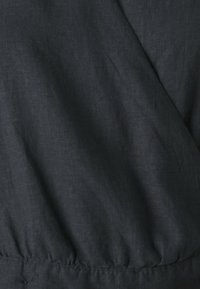 ONLY ONLDAHLIA WRAP - Majica kratkih rukava s printom - black