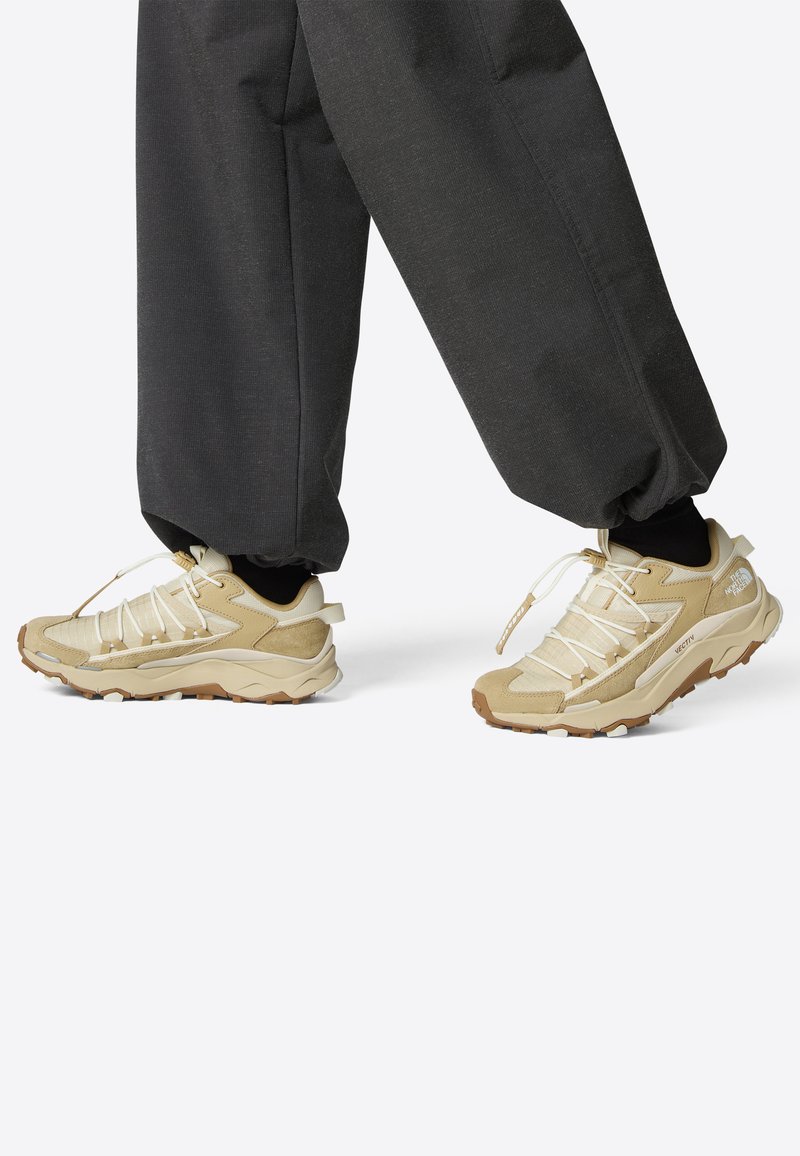 The North Face VECTIV TARAVAL TECH - Sneakers basse - khaki stone gravel