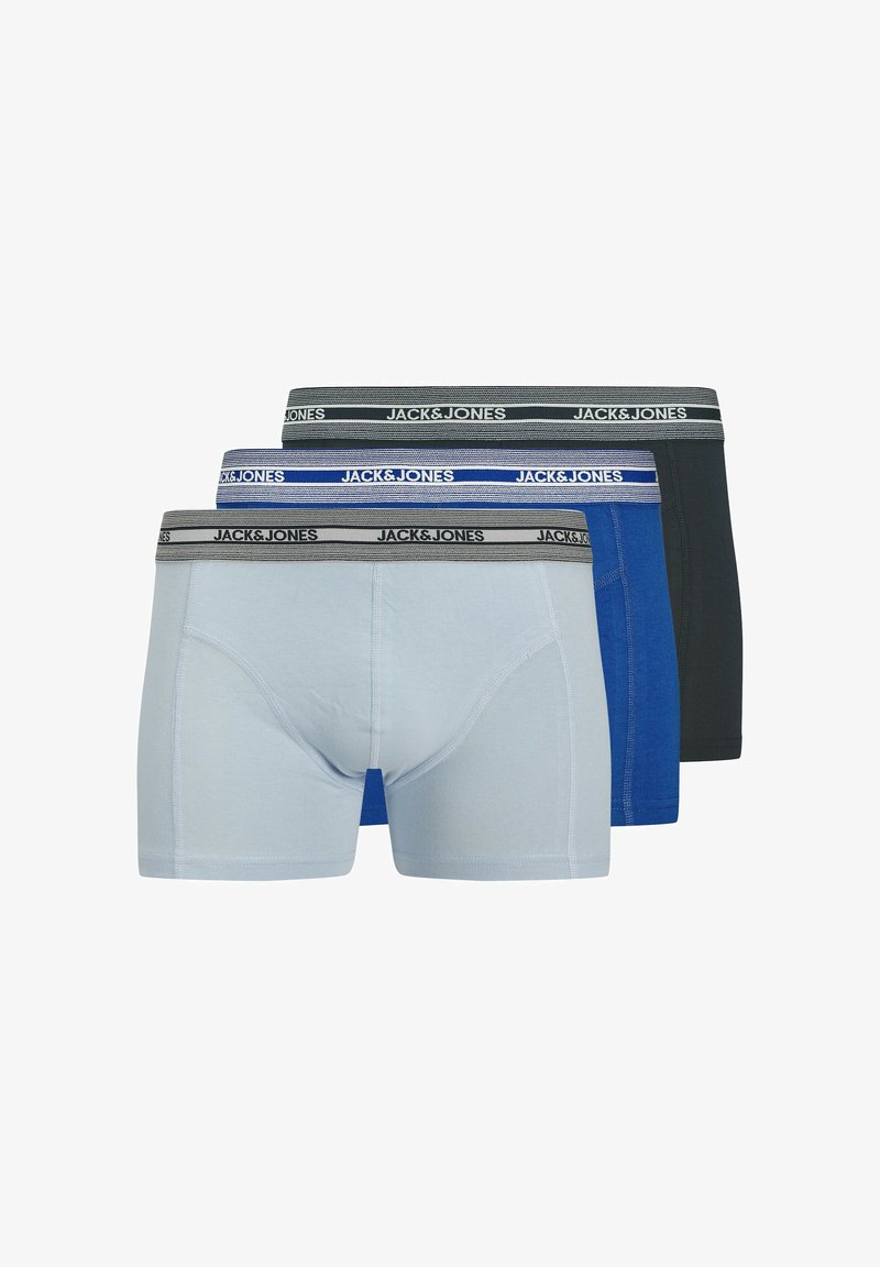 Trois paires de boxers : bleu clair, bleu foncé et noir. Chacune a une ceinture élastique grise avec "JACK & JONES" imprimé en noir. Tissu en coton doux.