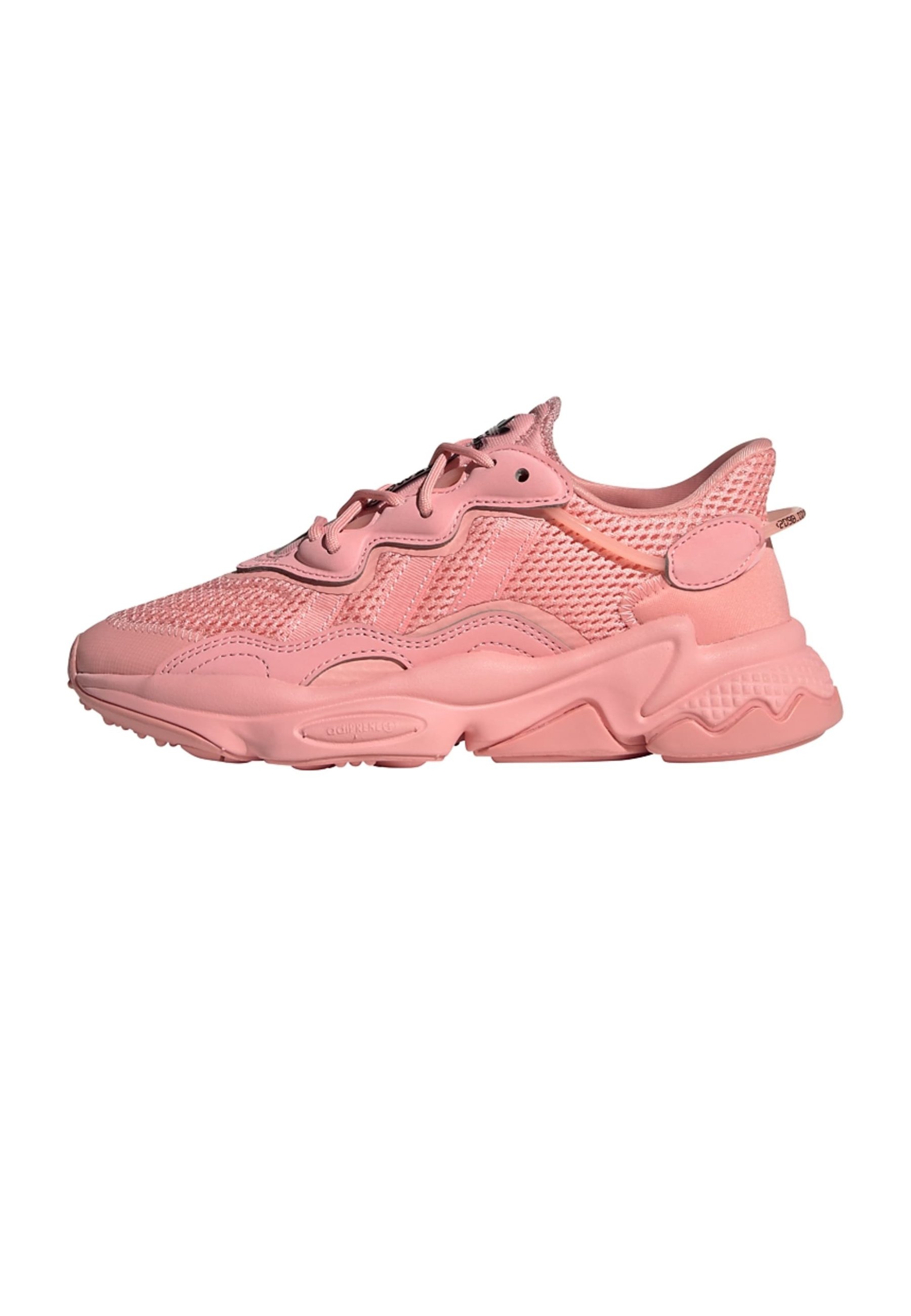 nike ozweego pink