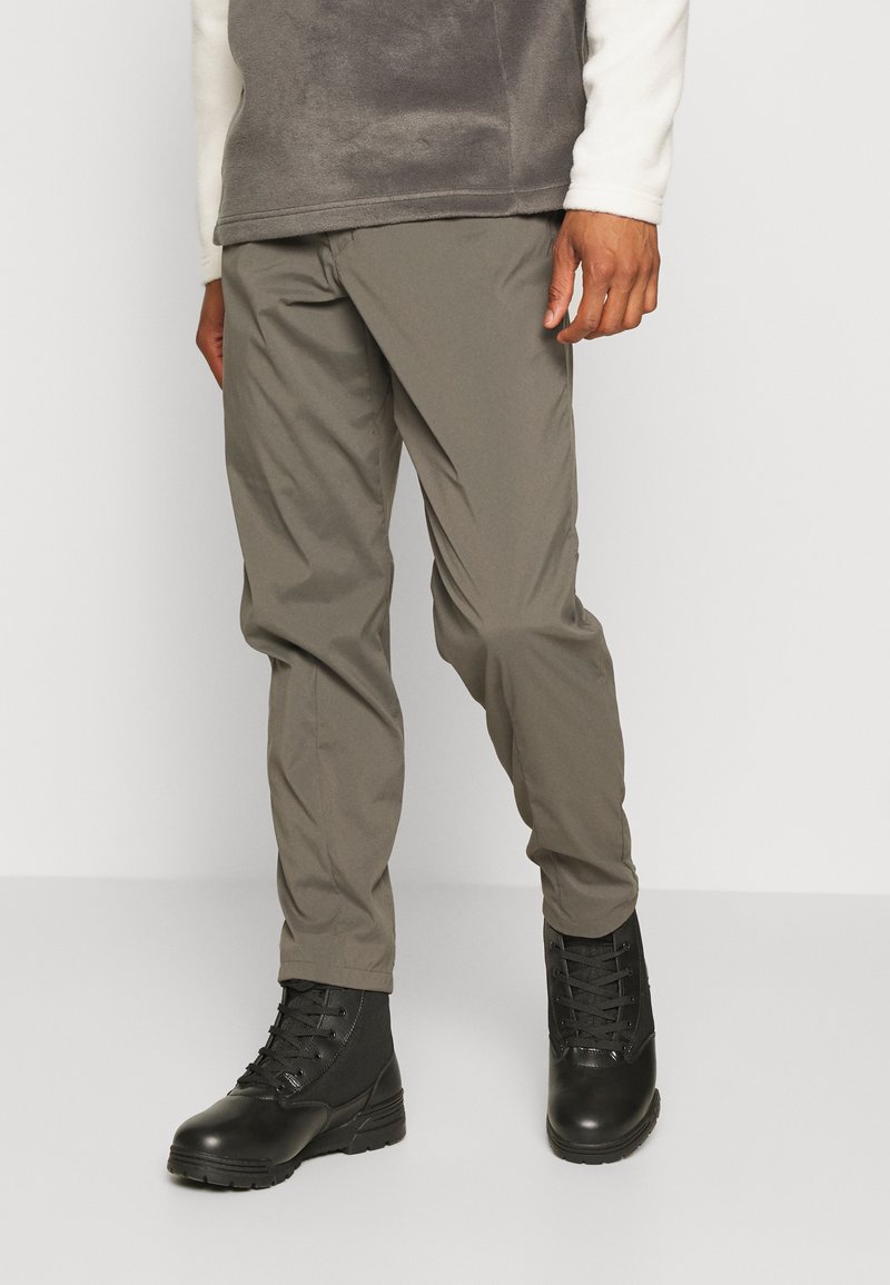 Houdini WADI PANTS - Calças para exterior - baremark green