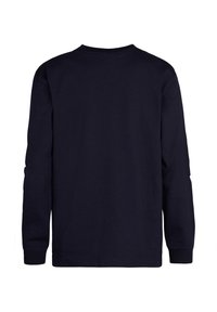 Camisa de manga larga, de color azul marino oscuro, hecha de algodón suave, con un cuello redondo acanalado y puños acanalados, textura suave, sin detalles de diseño visibles.