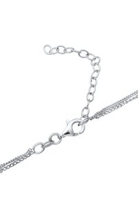 Sølvmetal kædearmbånd med sammenflettede led, udstyret med en lobster clasp og en kort forlængerkæde for justerbar størrelse.