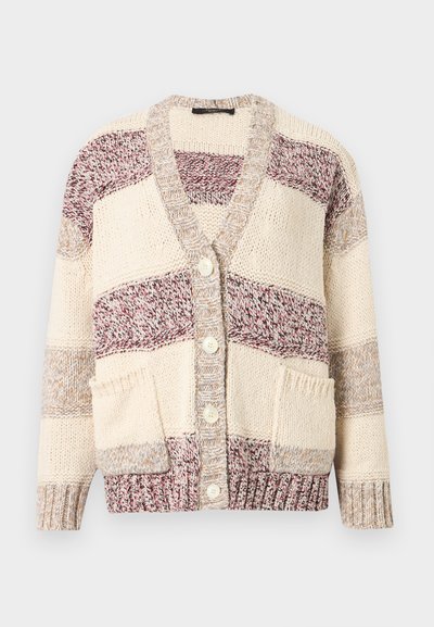 Χοντρό πλεκτό ζακέτα με μπλοκ χρωμάτων σε εκρού και μαρόν, κλείσιμο με κουμπιά, δύο εμπρόσθιες τσέπες και μανσέτες και τελείωμα με ριμπ ύφανση.