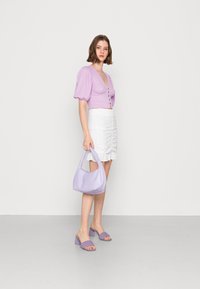 Monki Blusa - lilac purple light