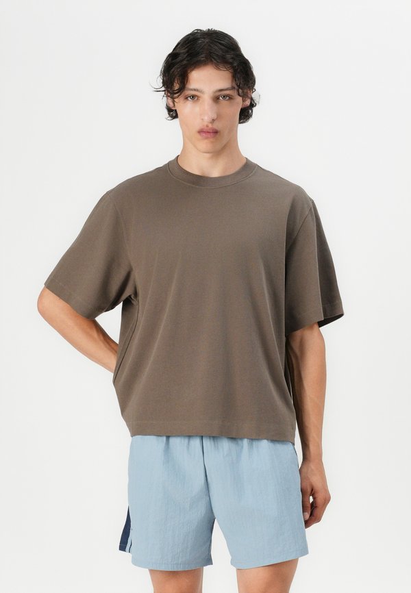 PREMIUM CROPPED - Basic T-shirt3