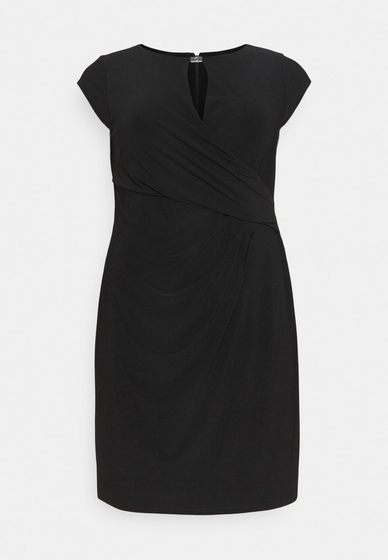 Robe noire avec des manches courtes, décolleté en V et détails froncés à la taille, fabriquée dans un tissu lisse et extensible. Fermeture éclair à l'arrière.
