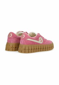 No Name PLAY LOGO - Sneakers laag - rosette l gold