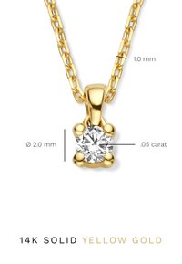 14-karaats massief geelgouden ketting met een 0,05 karaat diamant hanger, met een steen van 2,0 mm in diameter en een kettingbreedte van 1,0 mm.