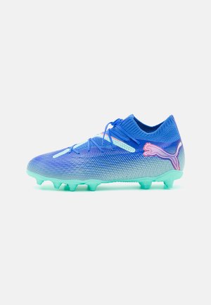 Puma FUTURE 7 PRO FG/AG JR UNISEX - Chaussures de football pour terrain sec - bluemazing/white/electric peppermint