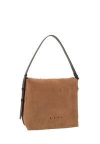 Borsa a tracolla in pelle scamosciata marrone con texture liscia, forma rettangolare e tracolla scura. Presenta una cerniera superiore e dettagli in rilievo sulla parte frontale.