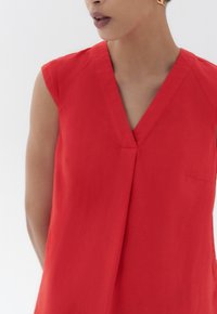 Caroll PAMELA - Vestido informal - rouge