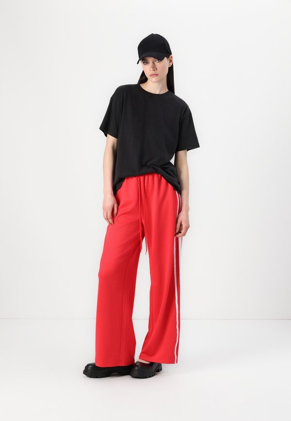 PCELOISE WASHED TEE  - Basic T-shirt3