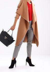 L.CREDI Sac à main - black