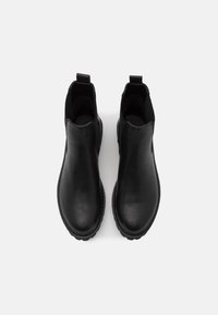 Even&Odd Platform-nilkkurit - black