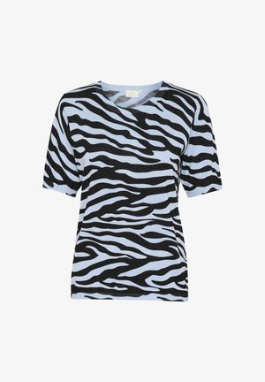 Világoskék rövidujjú póló, fekete zebra csíkos mintával. Kötött anyag, V-nyakkivágással és laza szabással.