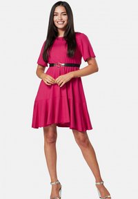 Chelsea Clark MINY - Jerseykleid - light red
