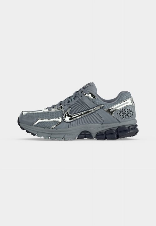 Nike ZOOM VOMERO 5 - Trainers - stealth/metallic silver-coloured/gridiron — photo 2