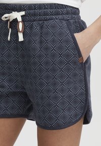 Oxmo OXVENICE REGULAR FIT - Tracksuit bottoms - total eclipse melange
