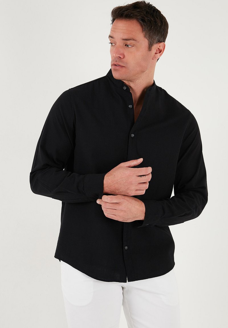 Buratti REGULAR FIT - Košeľa - black
