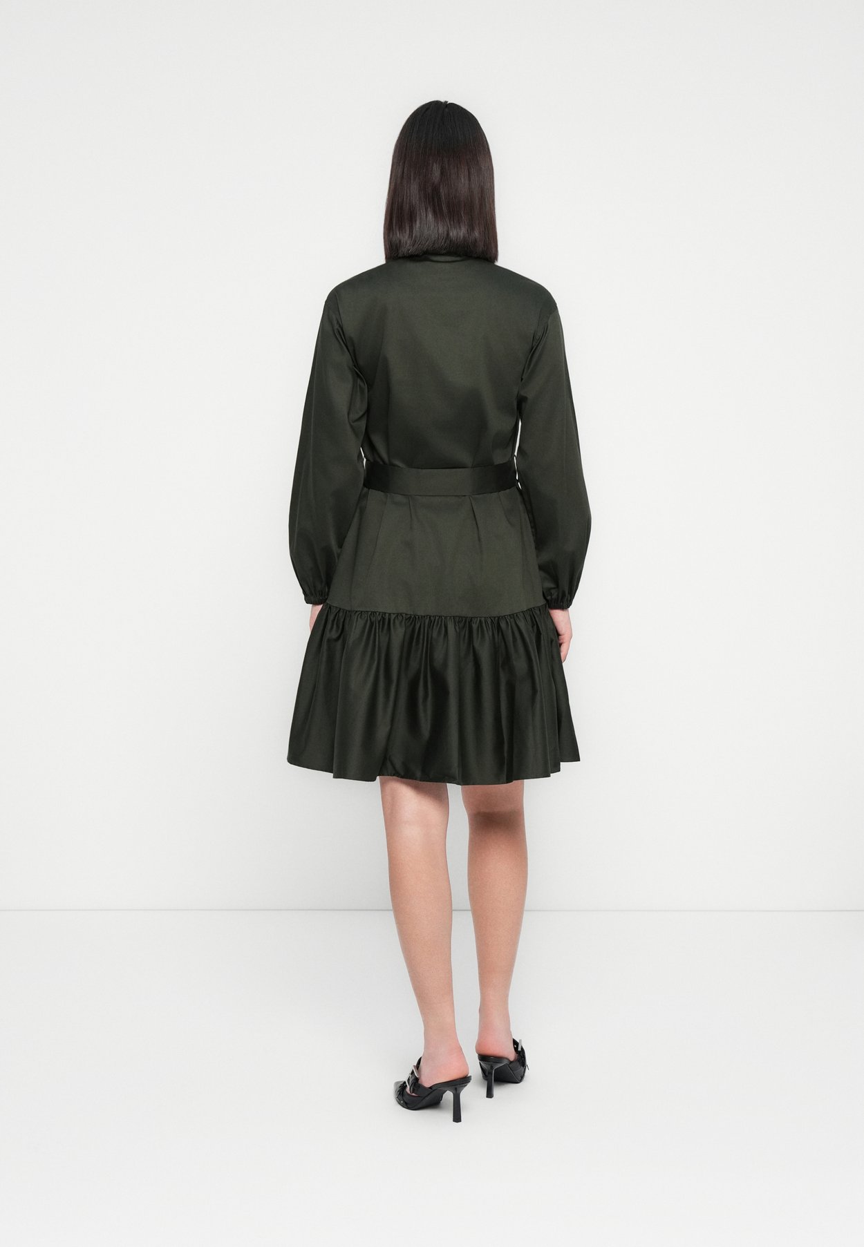 Blusenkleid