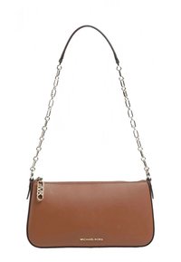 Borsa a tracolla in pelle marrone con una texture liscia, tracolla a catena color argento e una targhetta con logo sulla parte anteriore. Forma rettangolare, chiusura con zip.