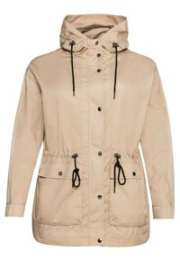 Beige leichte Jacke mit einer Kordelzugkapuze, tailliertem Schnitt, zwei Fronttaschen, Druckknopfverschluss und schwarzen Kordelzugakzenten.