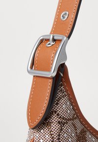 COACH ORIGINALS SIGNATURE HAMPTONS  - Borsa a mano - burnished amber