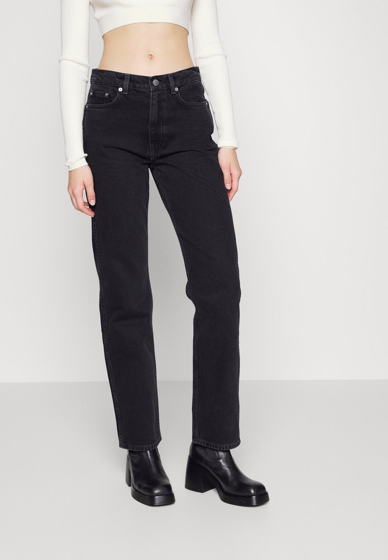 ARKET Vaqueros rectos - black denim
