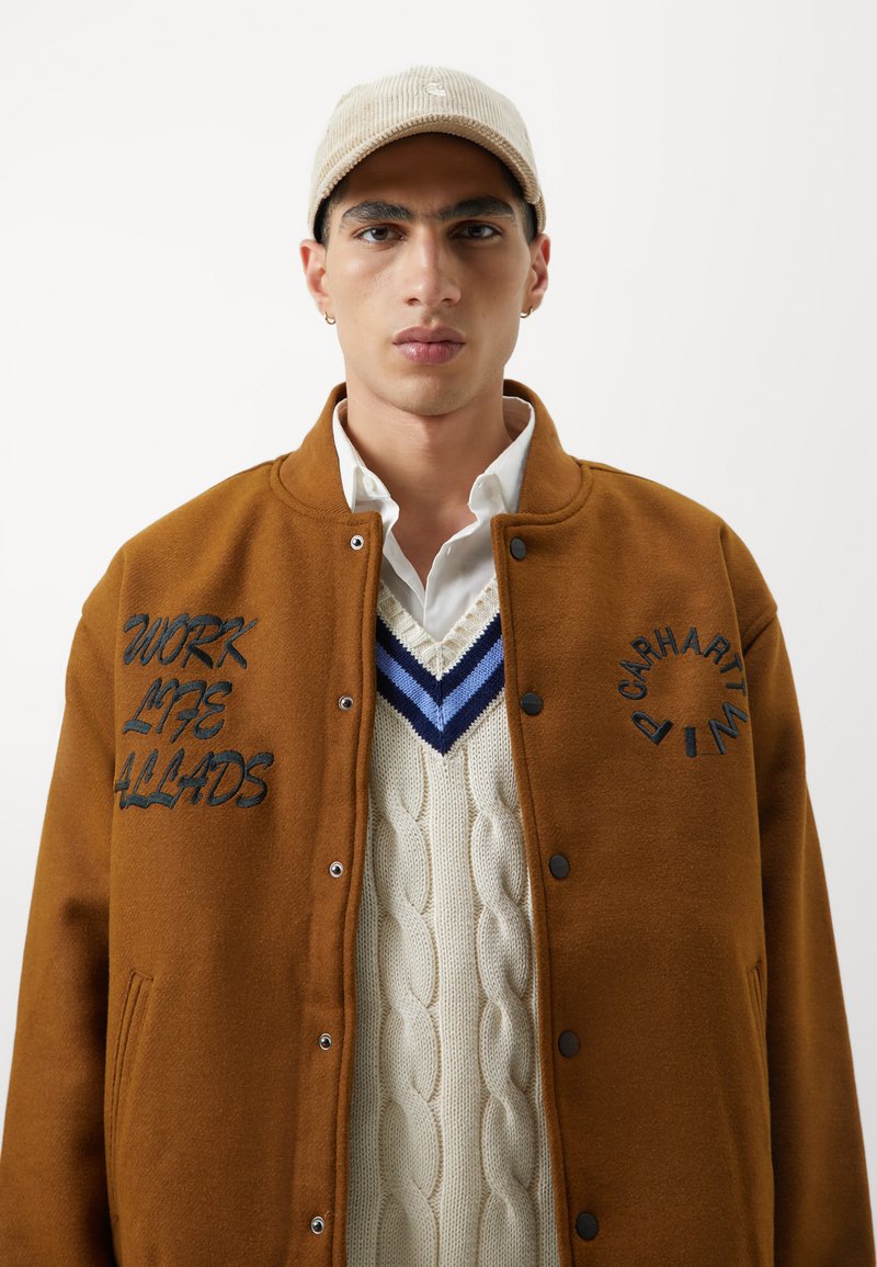 Carhartt WIP WORK VARSITY - Bomber Jacket - deep h brown/brown 