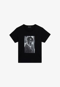 Selezionato, black