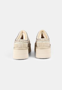 Bata Stivali da neve  - beige