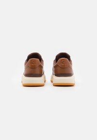 Cole Haan Sneakers - tan