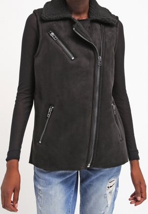 Vest - black