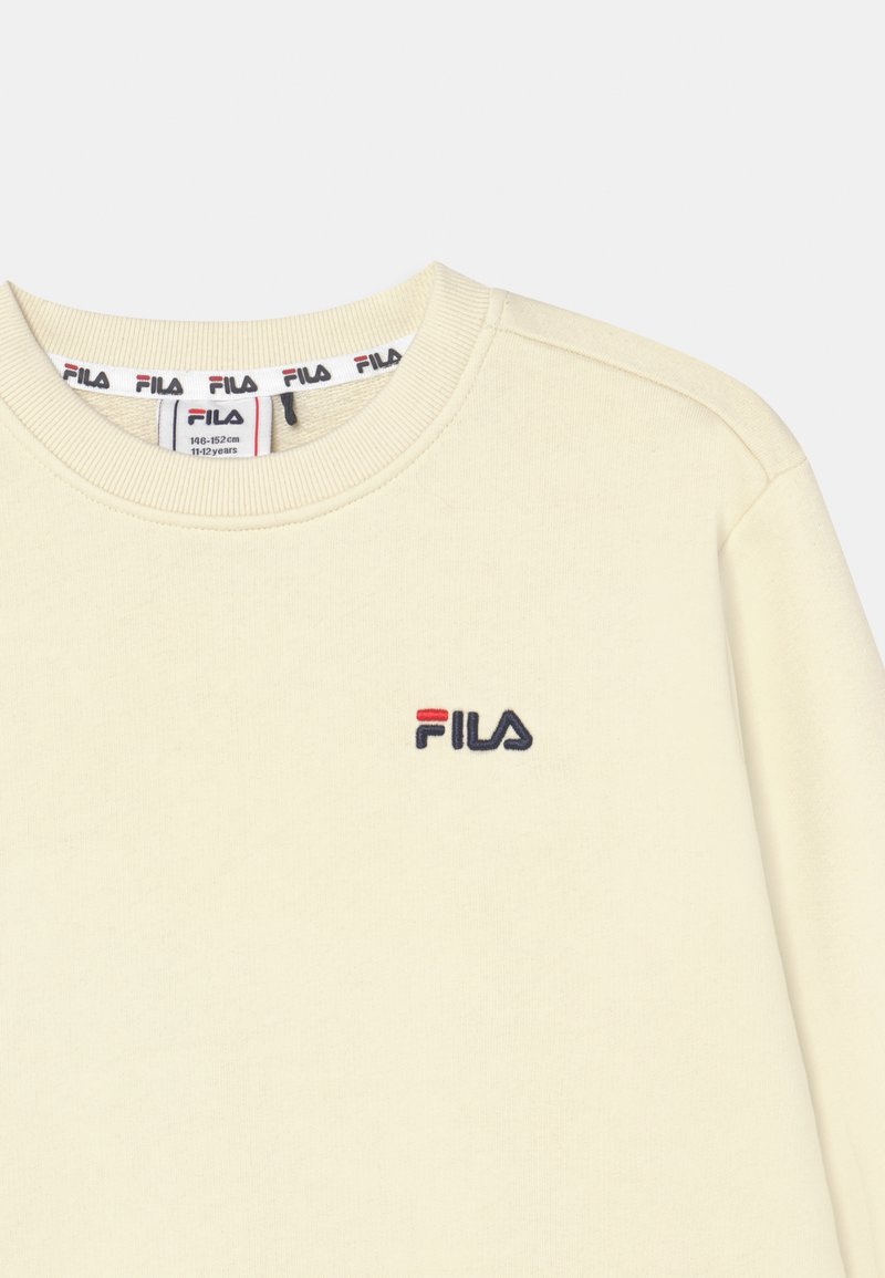Kinder Pullover | Fila SKARA SMALL LOGO CREW UNISEX Sweatshirt off-white/offwhite - IR82812 Kinder Pullover | Fila SKARA SMALL LOGO CREW UNISEX Sweatshirt off-white/offwhite - IR82812