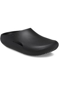 Schwarze Clogs aus glattem Kunststoff, mit einem abgerundeten Design, strukturiertem Sohlenprofil für Grip und seitlichen Belüftungslöchern für Atmungsaktivität.